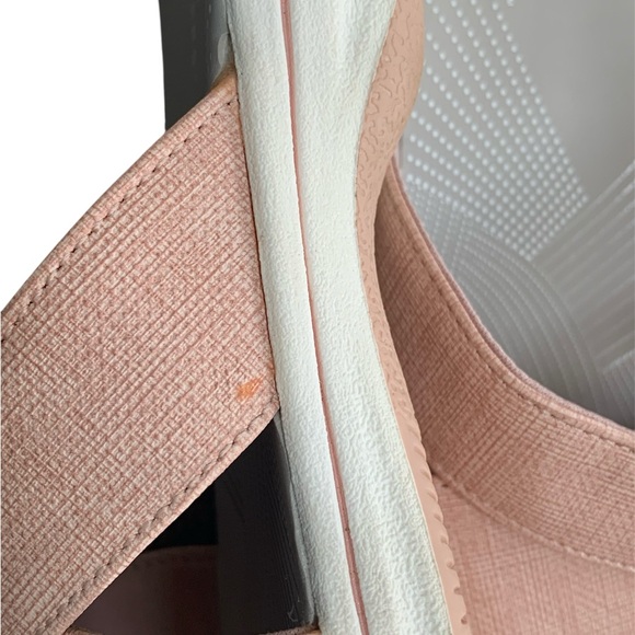 Clarks Cloudsteppers Women's Blush Pink Cross-Strap Slide Sandals - Picture 7 of 8